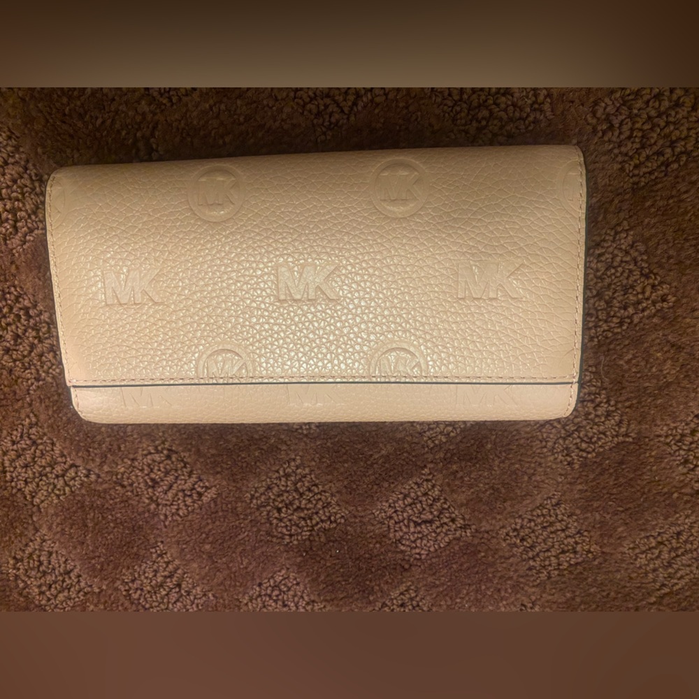 Michael Kors light pink Wallet